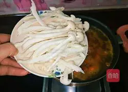 Thai Seafood Tom Yum Soup Recipe Illustration 10