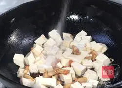 Illustration of how to make tofu braised noodles 7