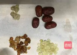 Summer Recipe of Peach Gum, Snow Swallow, Soap, Rice and Tremella Soup 1