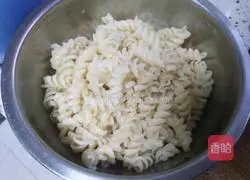 Tomato cream spiral Illustration of how to make pasta 5