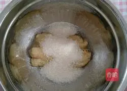 Banana Pound Cake Recipe Illustration 3