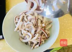 Illustration of how to make shredded squid and fried leeks 4