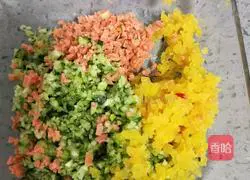 Illustration of how to make cucumber and egg pancakes 5