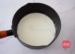 Illustration of how to mix brown sugar and ginger with milk 5