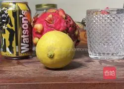 Illustration of how to make dragon fruit soda water 1