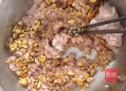 Illustration of how to make three fresh buns 5