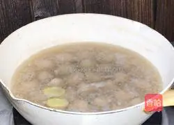 Illustration of how to make beef meatball soup 6