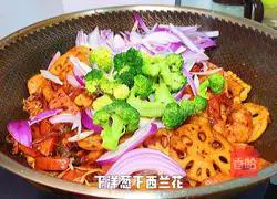 Illustration of homemade spicy hotpot 21