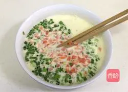 Illustration of how to make carrot and egg pancakes 6