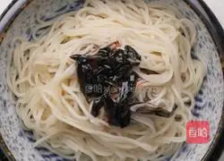 Illustration of how to make super delicious scallion noodles 4