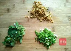 Illustration of how to make hot dry noodles 9