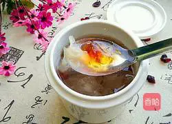 Illustration of how to make peach gum stewed with white fungus 11
