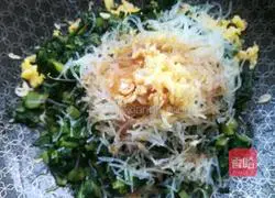 Illustration of how to make lettuce leaf vegetable buns 7