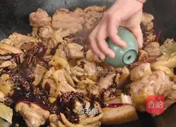 Illustration of how to make Hongjie's secret stewed braised pork which is so delicious 9
