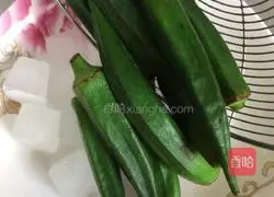 Illustration of how to make cold okra 3