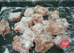 Illustration of how to make salt and pepper pork ribs 8