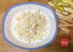 Illustration of how to make rice wine, rock sugar and snow pear soup 4