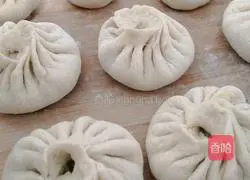 Illustration of how to make Beijing steamed buns 11 