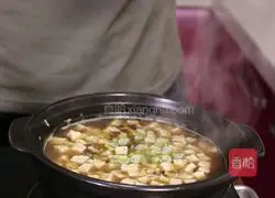 Illustration of how to make five-flavor preserved soup 6