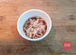 Illustration of how to make shrimp and seaweed noodles 2