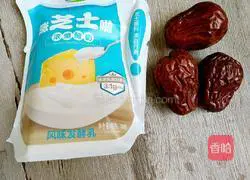 Illustration of how to make red date cheese yogurt 1