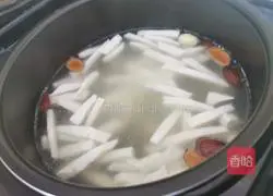 Illustration of how to make coconut chicken soup 6