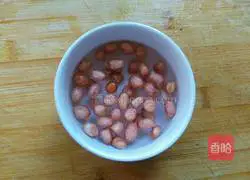 Peanut Lotus Root Pork Rib Soup Recipe Illustration 3