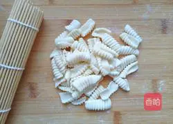 Illustration of how to make braised sesame seeds 5