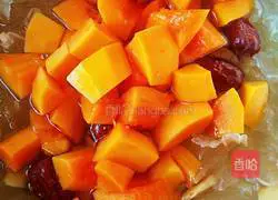 Illustration of how to cook papaya and white fungus stewed 8