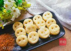 Illustration of how to make smiley potato pancakes 9