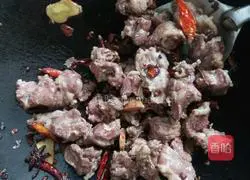 Illustration of how to make braised beef noodles 2