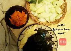 Winter Melon, Pork Ribs and Seaweed Soup Recipe Illustration 5