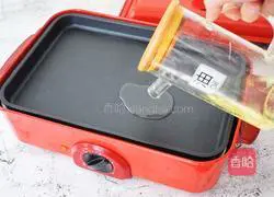 Illustration of how to make pan-fried pancakes 3