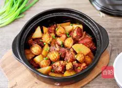 Illustration of how to make abalone ribs and stewed potatoes 19