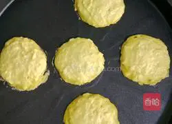 Illustration of how to make sweet and sour millet cakes (baby food supplement) 10