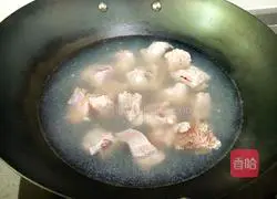 Illustration of how to make dried squid and peanut pork ribs soup 3