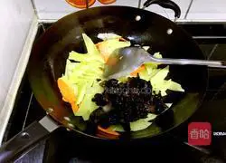 Illustration of how to cook lettuce and fungus 6