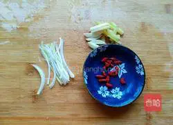 Illustration of how to make mushroom meat soup 6