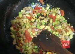 Illustration of how to make steamed noodles (the secret of rolling noodles with your hands) 5