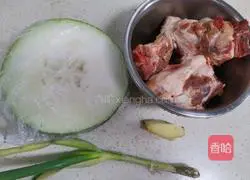 Winter Melon and Pork Bone Soup Recipe Illustration 1