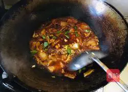 Soybean Sprouts, Celery and Potato Braised Noodles Recipe Illustration 6