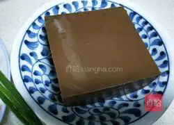 Illustration of how to make shrimp and duck blood soup 2