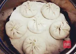 Illustration of how to make celery and meat buns 9