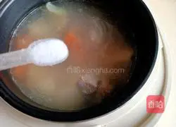 Illustration of how to make carrot, yam and pork ribs soup 12