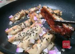 Illustration of how to make sesame and onion pan-fried pot stickers 5
