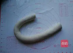 Illustration of how to make Yuanbao dumplings 16