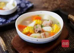 Illustration of how to make pork ribs, yam, corn and carrot soup 15