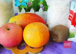 Illustration of how to make fragrant sago paste with fruit milk 1