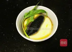 Illustration of how to make sea cucumber and egg custard 10