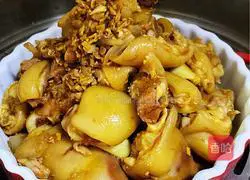 Illustration of steamed pig's trotters 8